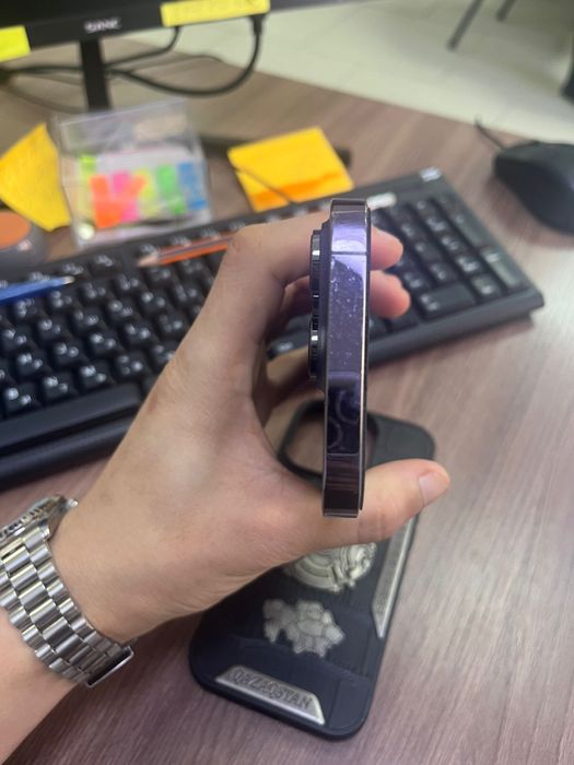 Продам iphone 14 pro