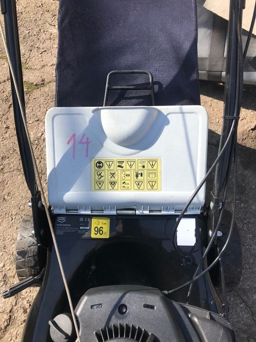 14: Самоходна моторна косачка Mac Briggs 4.0 hp