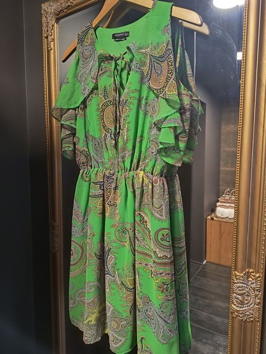 Rochie Reserved mărimea S verde cu imprimeu maro