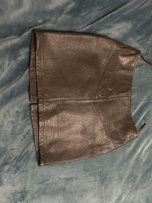 Fusta scurta din piele