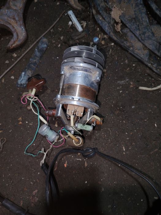 Продам электро маторчик 220 V