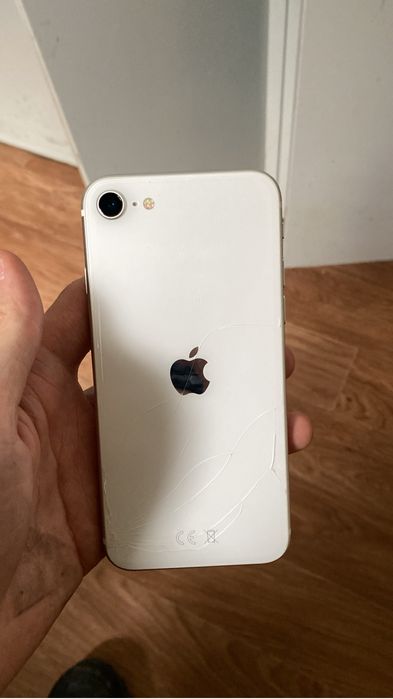 Продается Iphone se 2