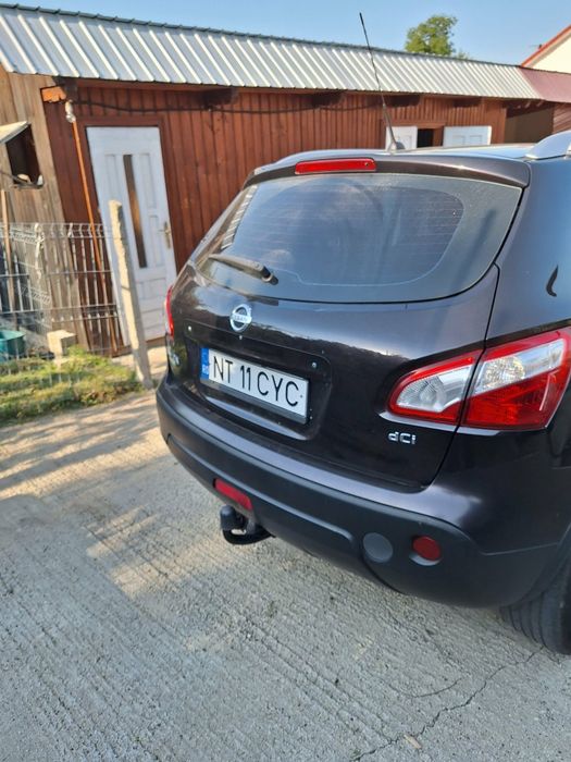 Vând  Nissan Qashqai  j10