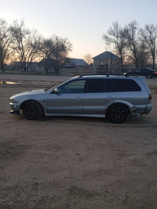 Mitsubishi Legnum 2.5л.