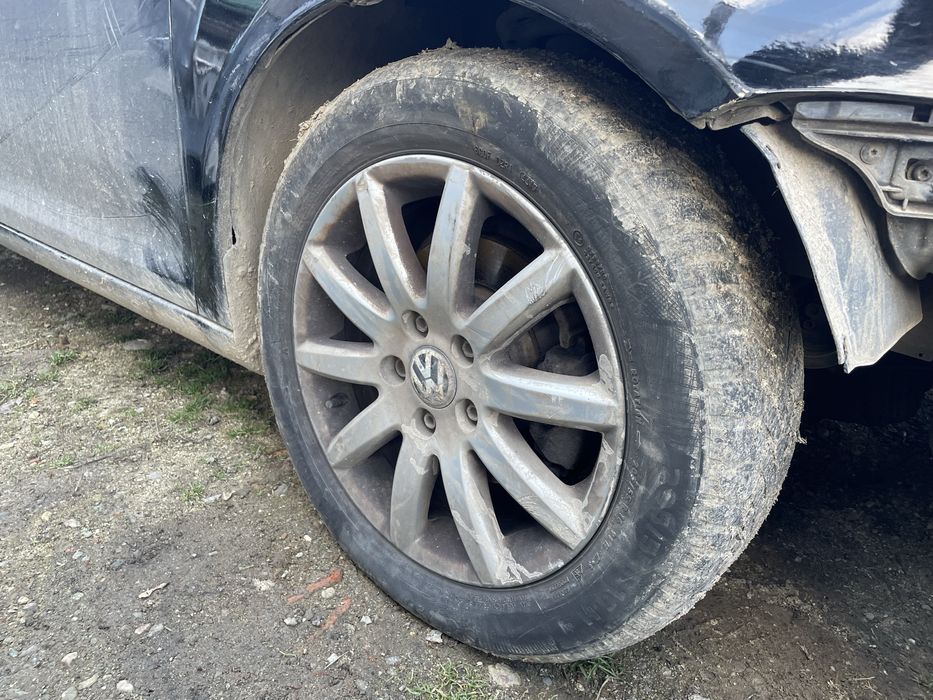 Dezmembrez golf 5 combi