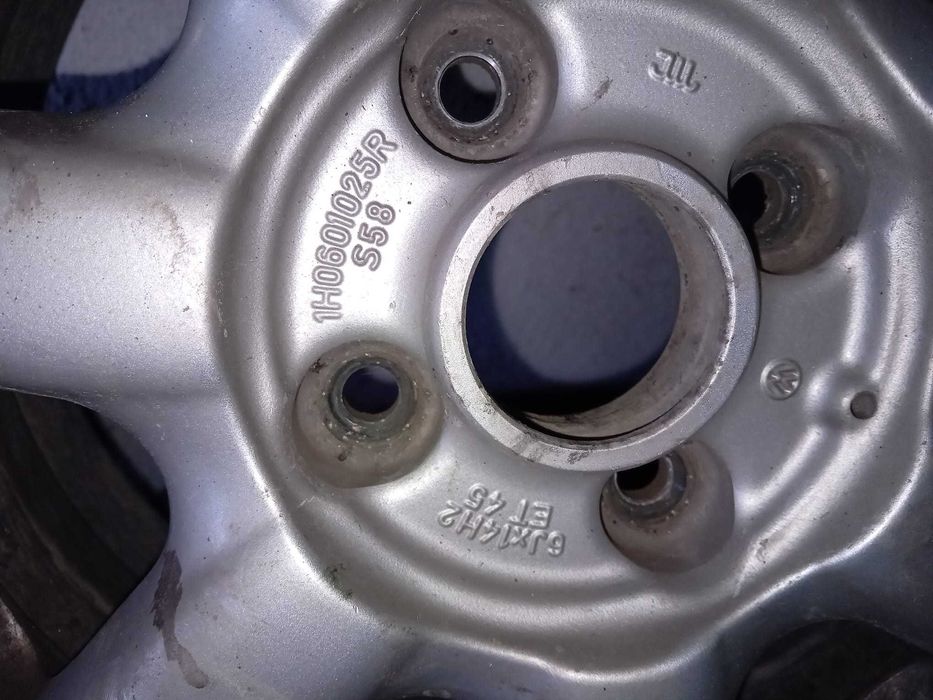 Roți aliaj passat b4 185 65 r14,ET 45,4 prezoane