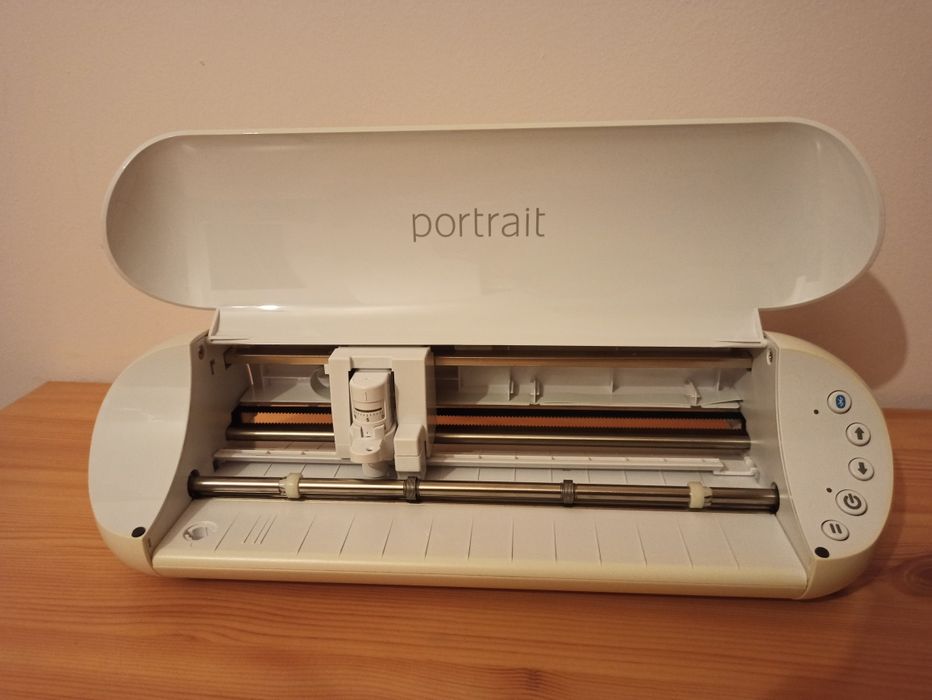 Cutter plotter Silhouette Portrait 3.