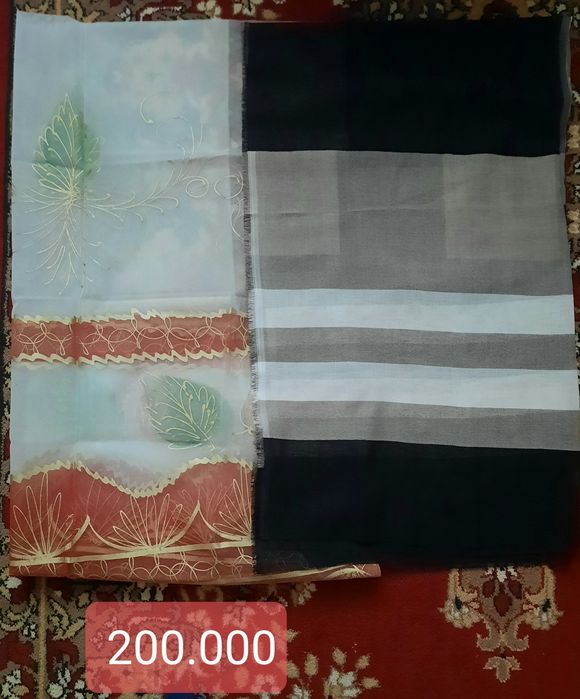 Шарфы новые платки разноцветные