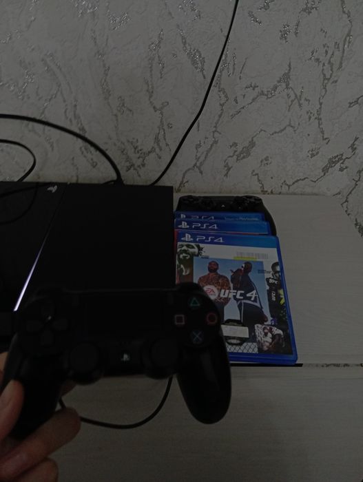 Пс 4 в отличном состоянии