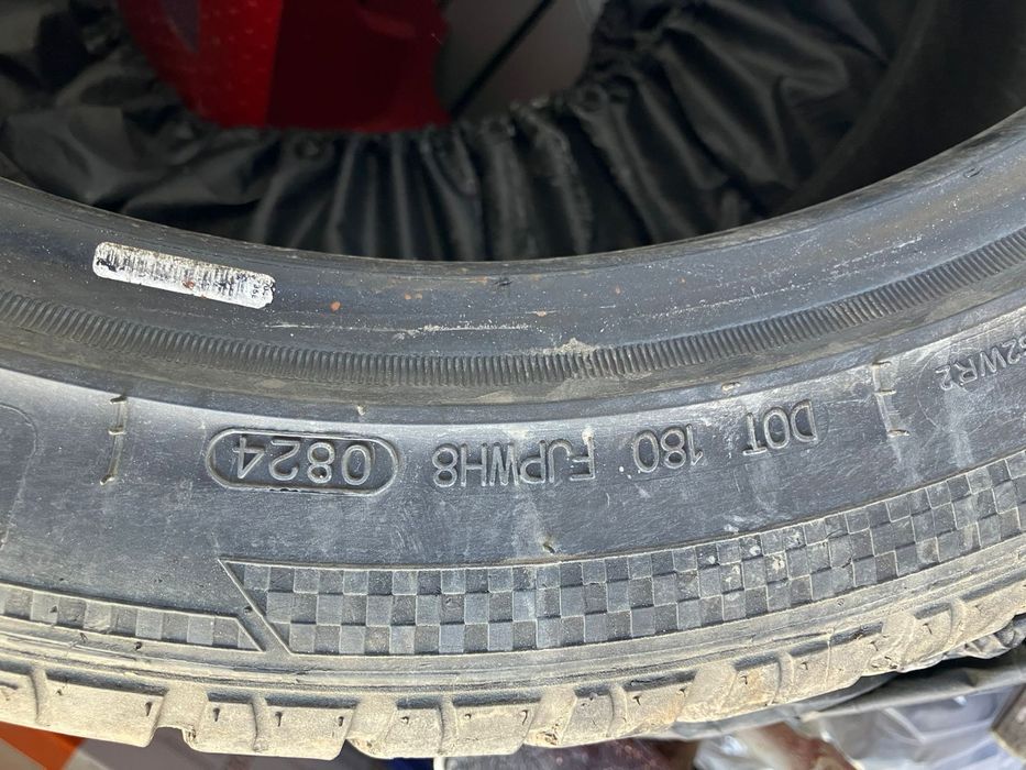 Продам летние шины, R18 235х45