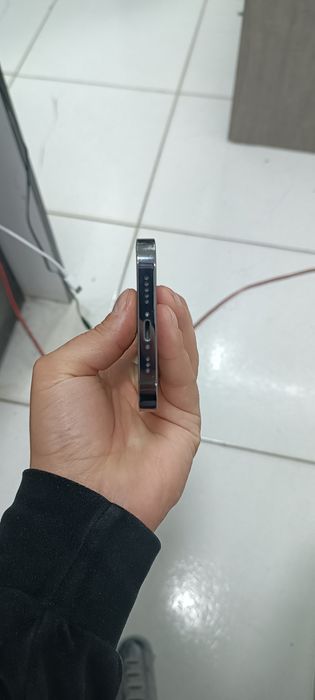 Телефон Айфон 13про