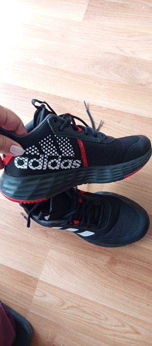 Маратонки Адидас 35 1/2
