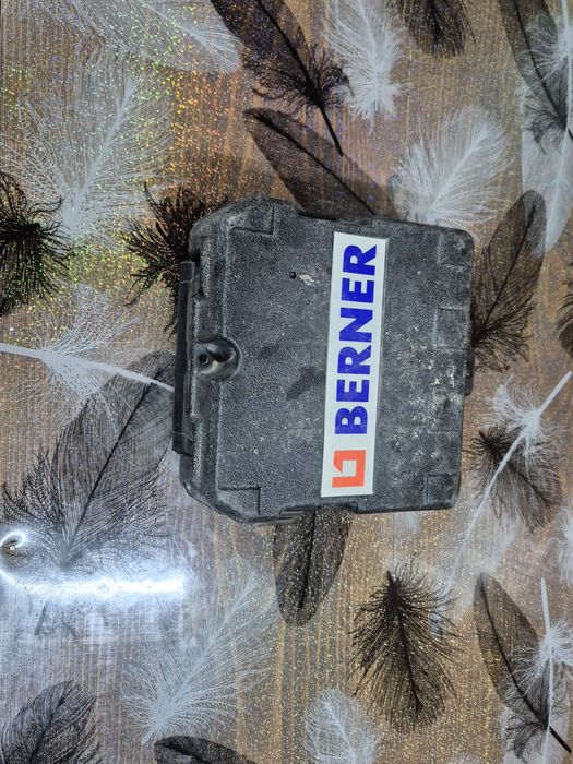 Nivela laser cu linii verzi BERNER DEWALT