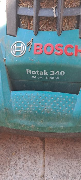 Електрическа косачка Bosch