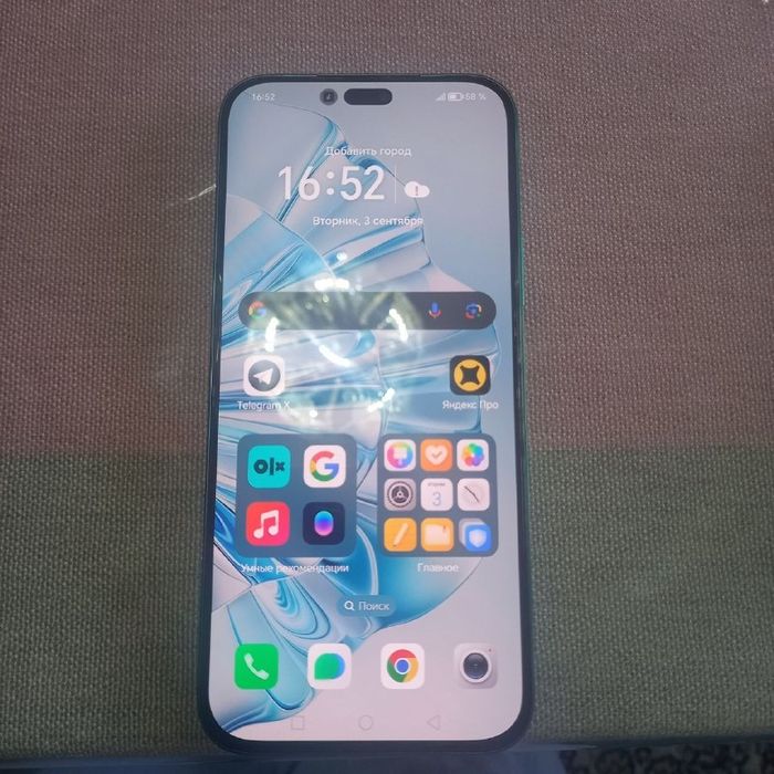 Хонор х8. B. Горантия есть