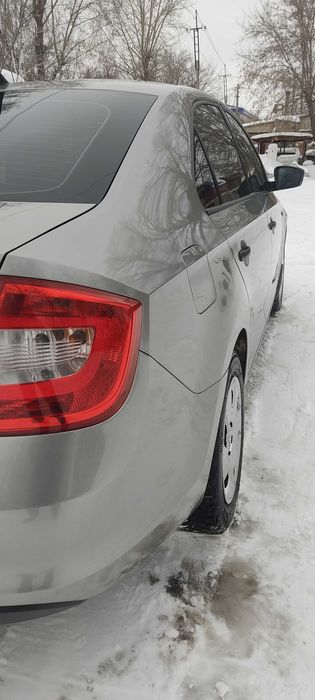 Продам Skoda Rapid 1.6 2014г.в