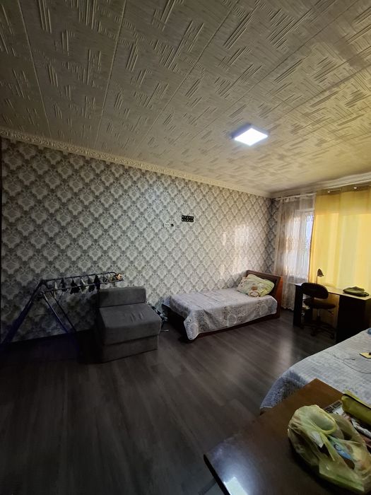 Продаю квартира 1/4/4 обш плошдь 35кв. Ул Жаркурганские.