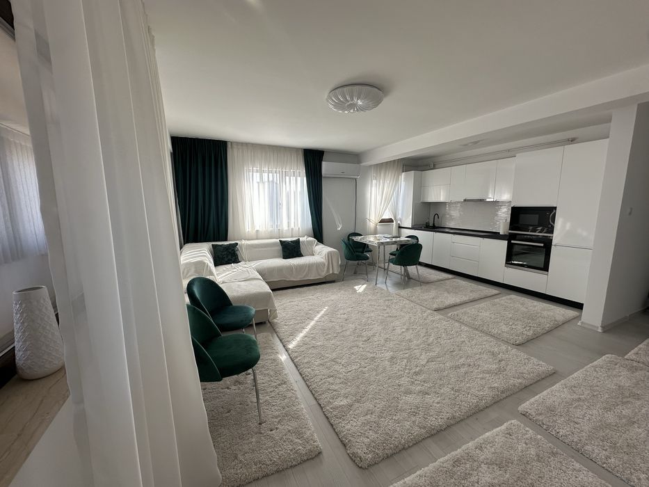 Inchiriez aparatament