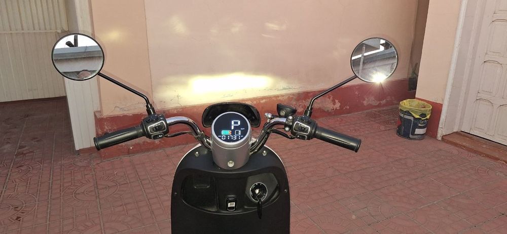 Продам  Скутер электрический YADEA M6