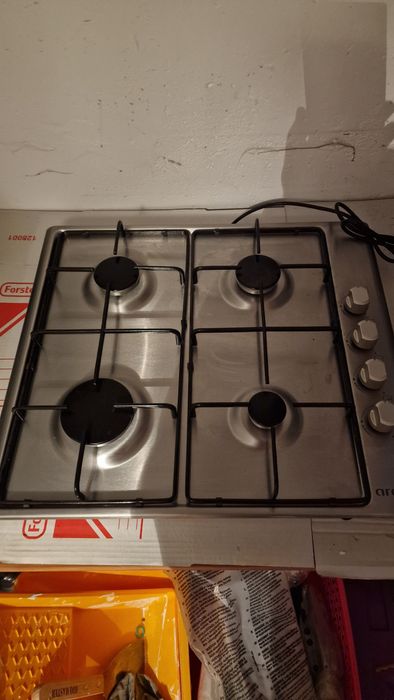 Plita pe gaz Arctic, stare foarte buna, nefolosita