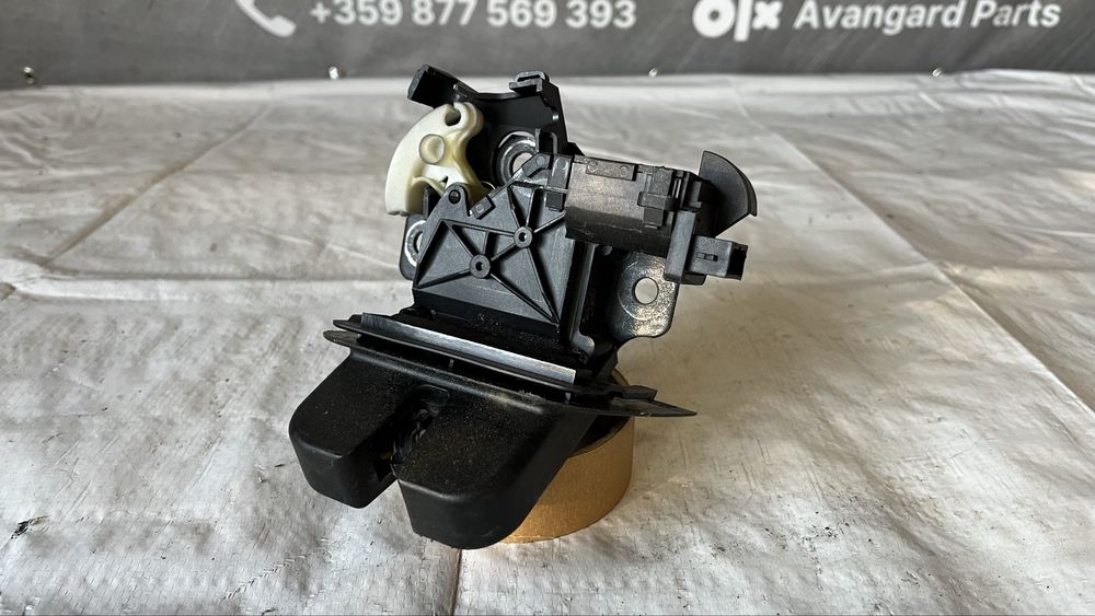 Заключващ механизъм на багажник Audi A3 8P (2006-2012)