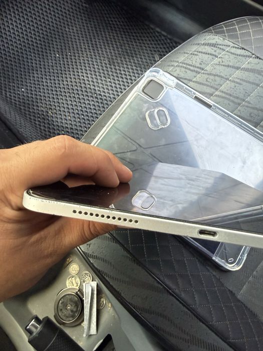 Ipad air 4 продаю