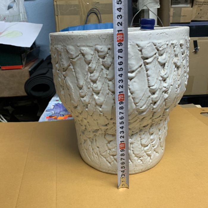 Продавам голяма керамична ваза