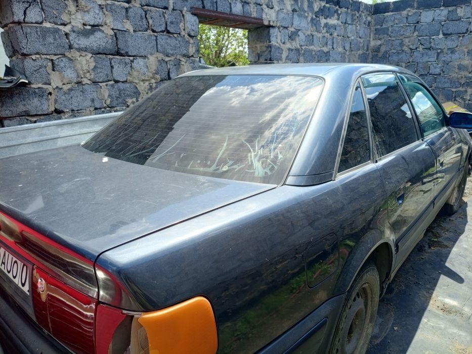 Продам машину Ауди.100с4