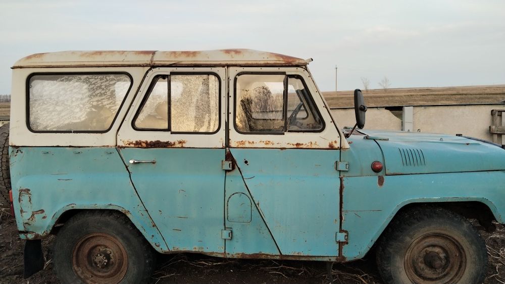 Продам УАЗ 1996 года