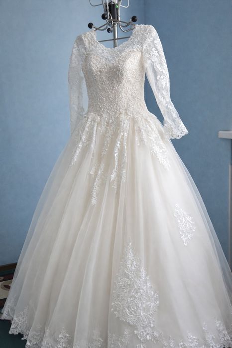 Продам свадебное платье 44 размер