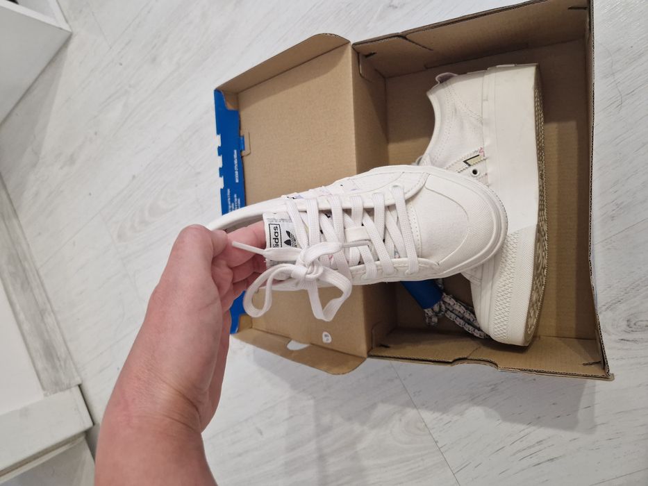 Адидас - Сникърси Nizza Platform