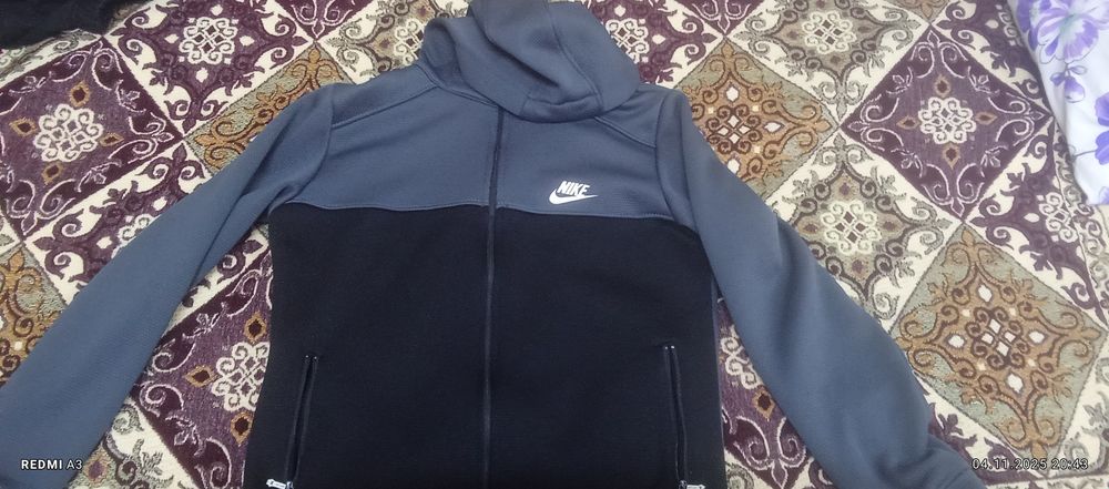 Спортивный костюм