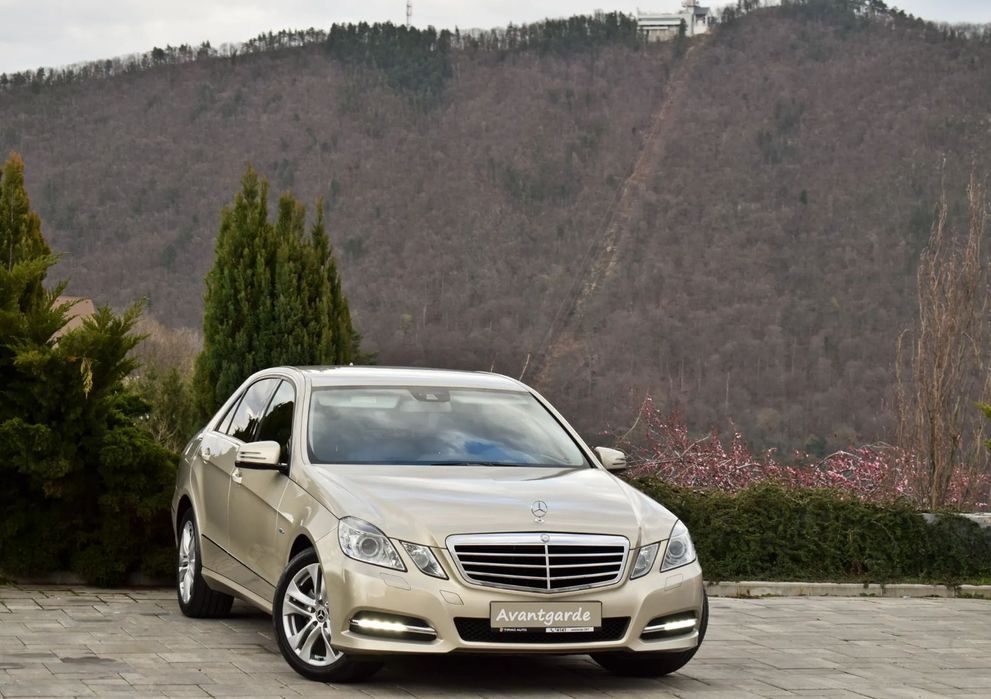 Mercedes-Benz E AVANTGARDE BlueEFFICIENCY/Euro 5/170Cp/Cutie automata/Piele/Bi-xenon