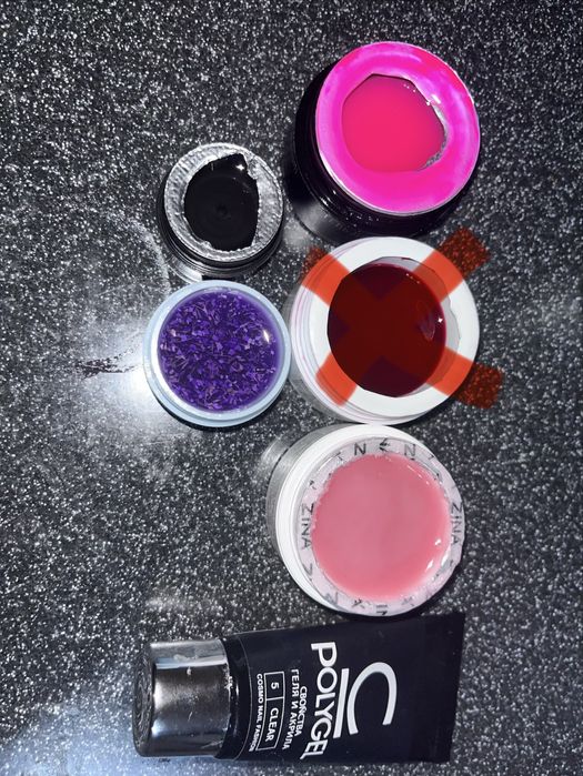 Продам материалы для маникюра