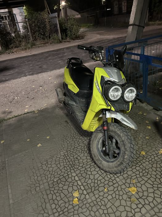 Продам скутер 150 кубов