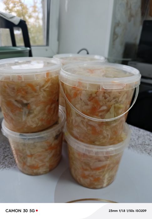 Продам квашеную капусту