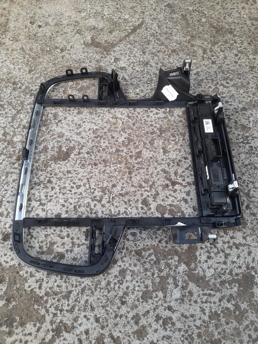 Rama Grila Centrală Aer Trim Navigație Renault Megane 4 Talisman