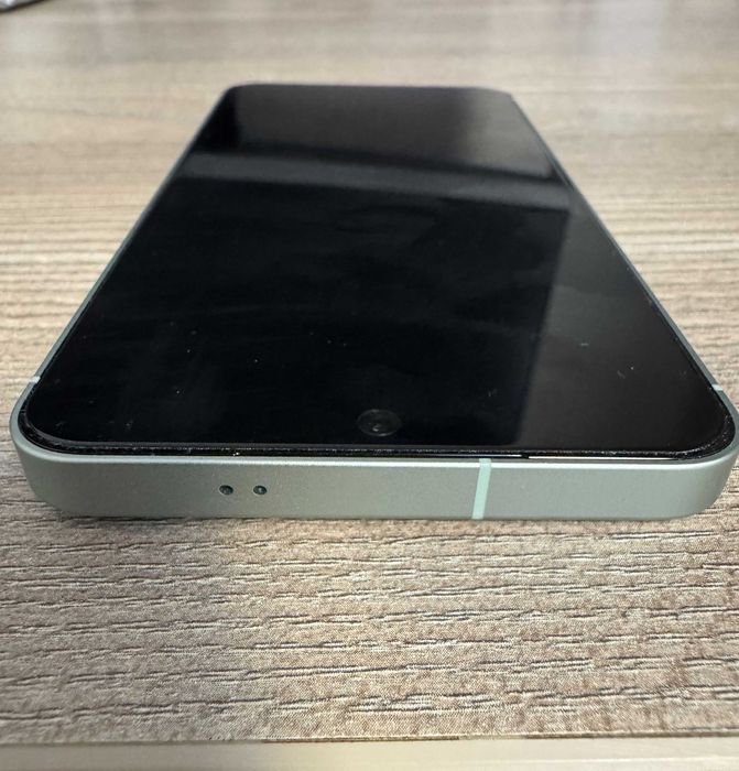 Samsung Galaxy S25, 256 GB, culoare Mint, ca nou