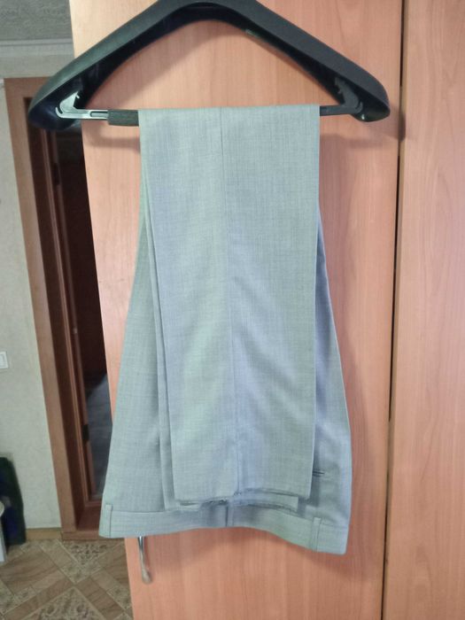 Продам костюм 50 размер