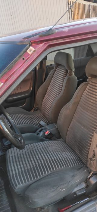 Продам Mazda 323F