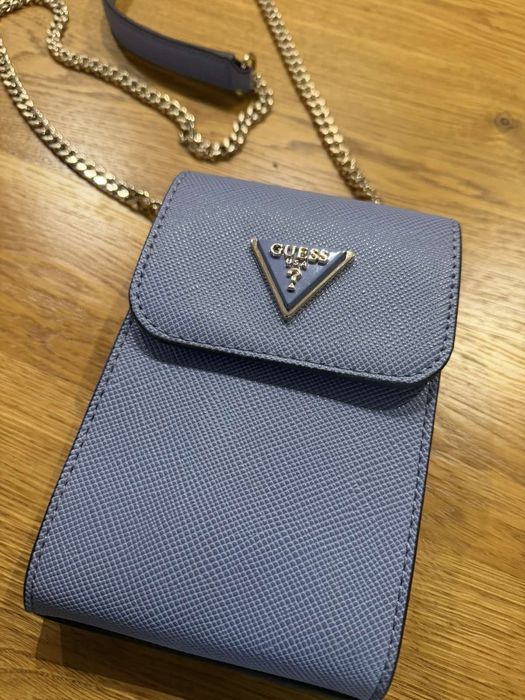 Оригинална чанта Guess