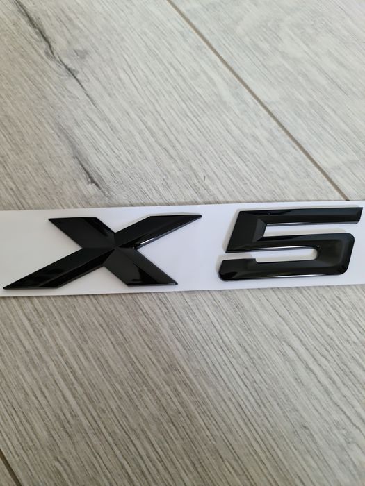 Emblema-Sigla-Logo-Scris-Litere-Cifre-Spate-Bmw-X5-X6-F15-F16-G05-G06