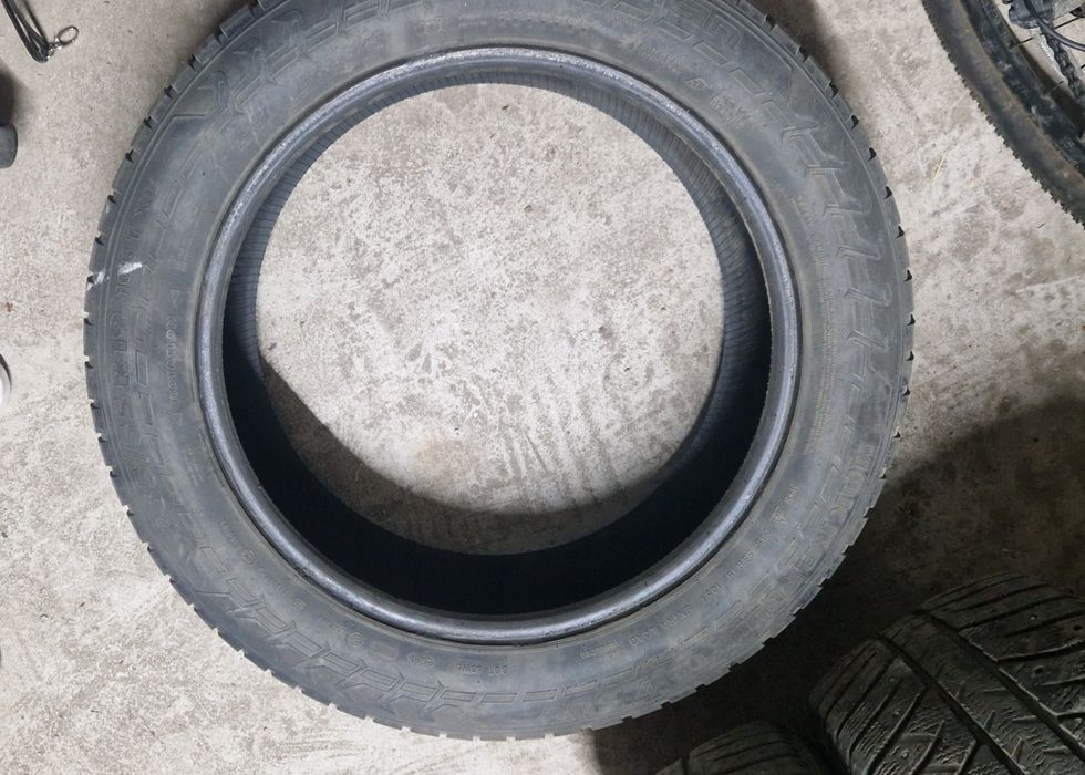 Шины зимние 235/55/R19