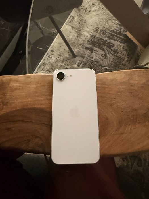Iphone 16 e 128 gb