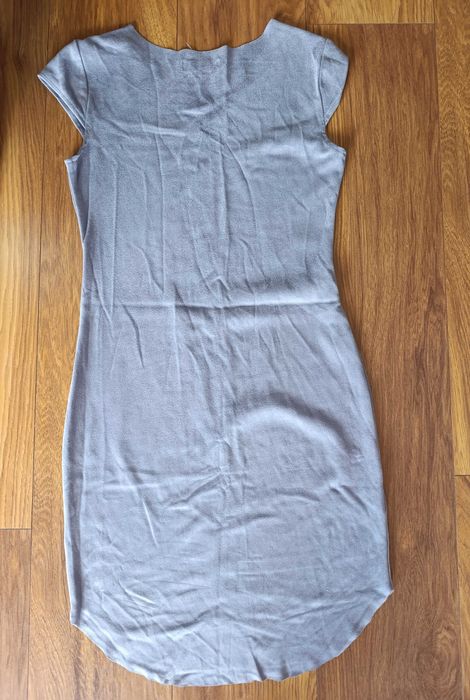 Дамска рокля без ръкав