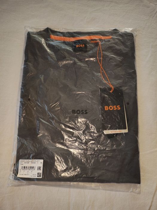 Boss нова оригинална мъжка блуза модел TChark