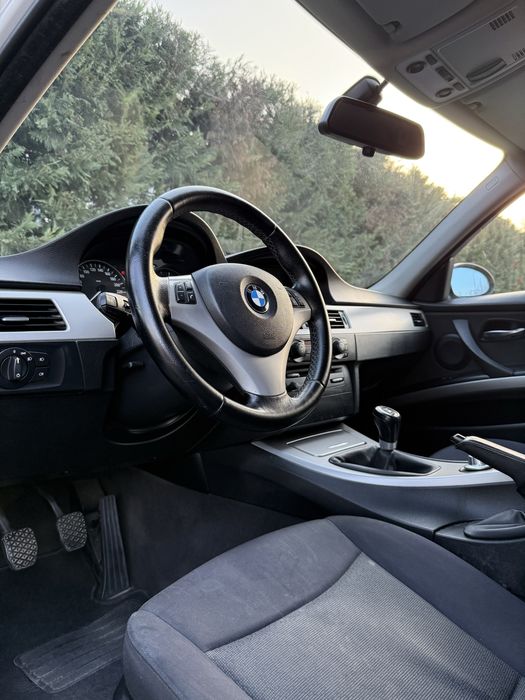 BMW SERIA 3 320d E90 2007 / Navigatie / M47 / DISTRIBUTIA IN FATA