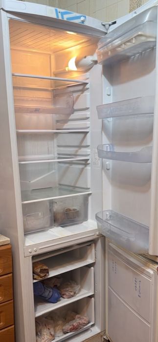 Холодильник Indesit