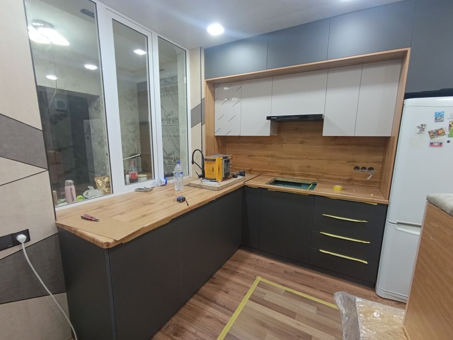 Кухни  на  заказ