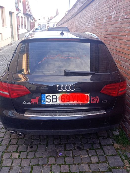 Vând Audi A4 b8 2012